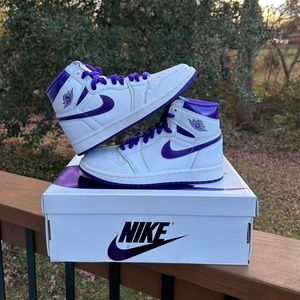 Nike Jordan 1 court purple